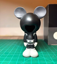 Mickey vandul 