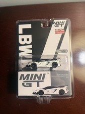 Mini GT #467 - LB-Silhouette Works Lamborghini Aventador GT EVO: White