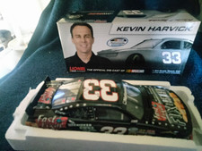 Lionel 1:24 Platinum Kevin Harvick 2013 Chevy Camaro #33 Fast Fixin Diecast