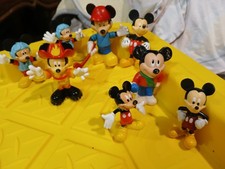 LOT OF 8 DISNEY MICKEY MOUSE FIGURINES  2 TO3.5 INCHES