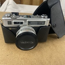 Vintage YASHICA ELECTRO 35 GSN Film Camera 1:1.7 f =45 mm w/ Case UNTESTED