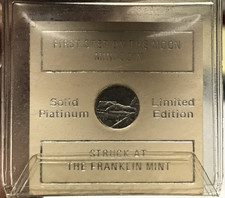 1.5g .999 Platinum First Step on the Moon Mini-Coin Franklin Mint with COA