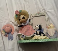 Minnie Tea Party Figurine