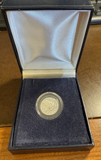 2002 1/10 OZ PLATINUM EAGLE COIN AMERICAN STATUE