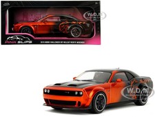 DODGE CHALLENGER SRT HELLCAT ORANGE & BLACK 1/18 DIECAST MODEL CAR BY JADA 35722
