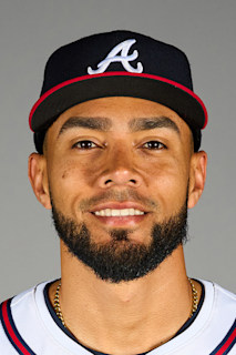 Robert Suarez