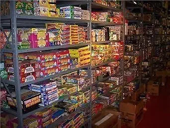 100 OLD BASEBALL FOOTBALL BASKETBALL SOCCER HOCKEY GOLF CARDS IN unopened WAX PACKS